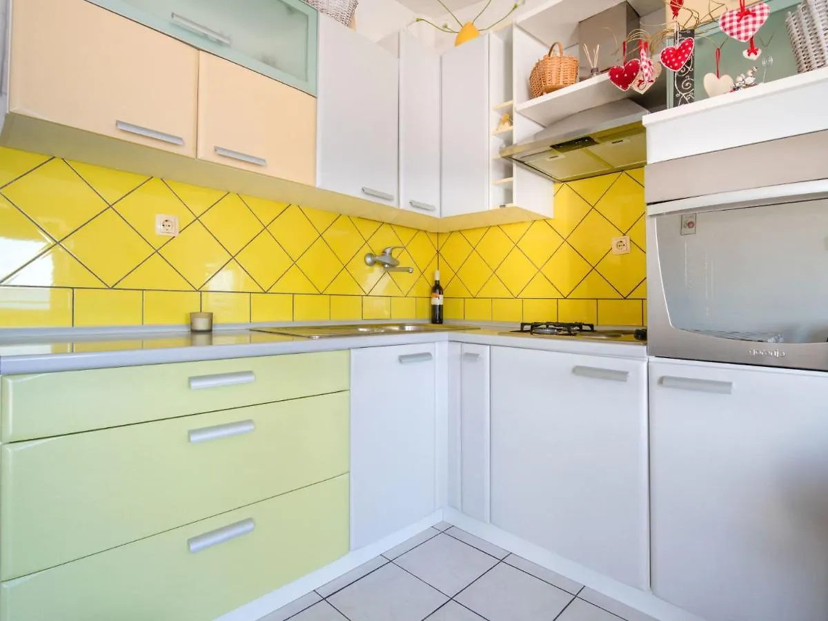 Apartment Bruno By Interhome Selce
